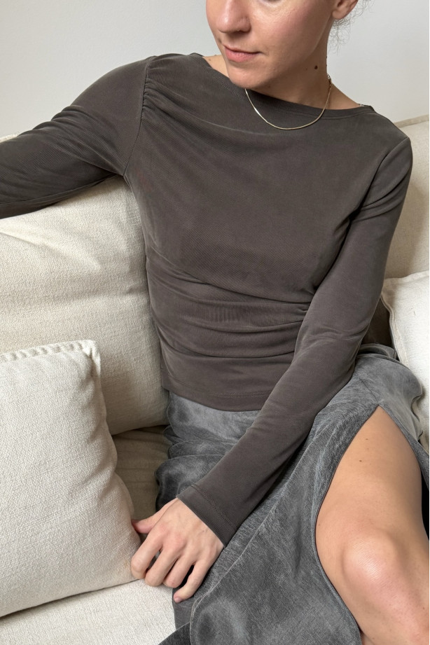 Longsleeve damski z marszczeniami - elegancki basic | Marisol