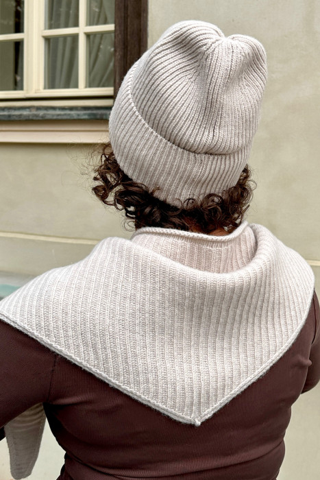 Czapka z wełny merino Super Geelong | Marisol