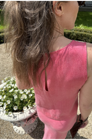 Top na szerokich ramiączkach