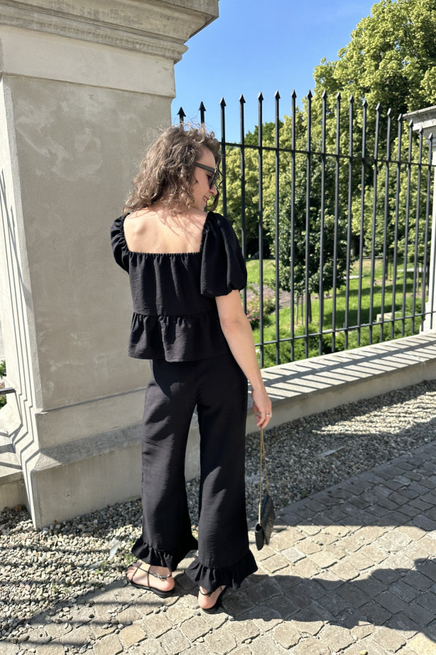 Bluzka hiszpanka z wiskozy – z baskinką i bufkami | MARISOL