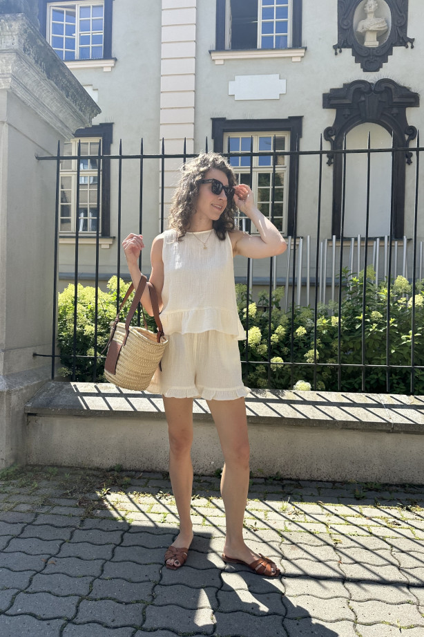 Szorty muślinowe z falbanką – 100% bawełna | MARISOL