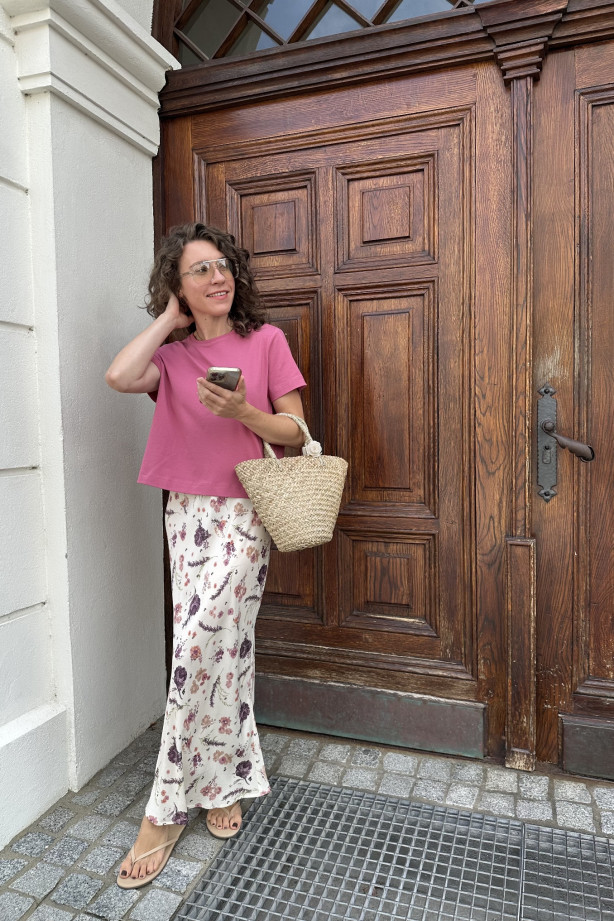 Romantyczna spódnica ze skosu – kwiatowy print, gumka | Marisol