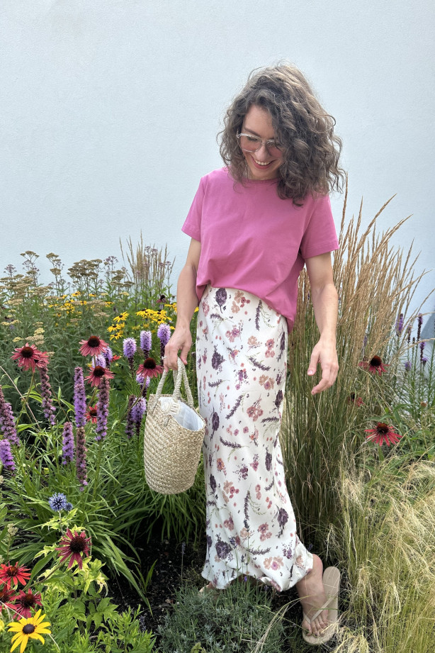 Romantyczna spódnica ze skosu – kwiatowy print, gumka | Marisol