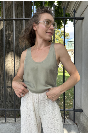 Top Vera – elegancki top na szerokich ramiączkach | Marisol