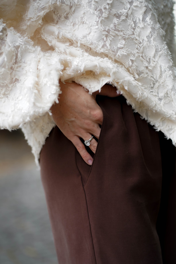 Spodnie damskie z wiskozy – szeroka nogawka, guma w pasie | Marisol