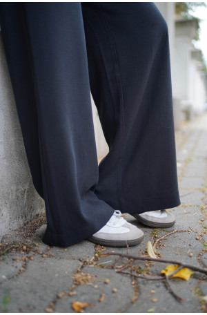 Szerokie spodnie na gumie