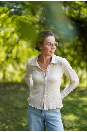 Sweterek beżowy z kołnierzykiem Leonor | Marisol