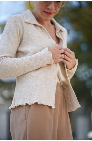 Sweterek beżowy z kołnierzykiem Leonor | Marisol
