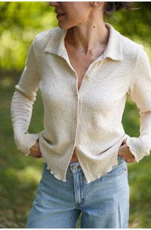 Sweterek beżowy z kołnierzykiem Leonor | Marisol