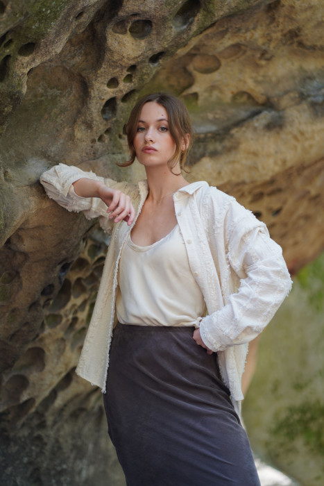 Kremowa koszula damska 3D z bawełny z kołnierzem i karczkiem | MARISOL