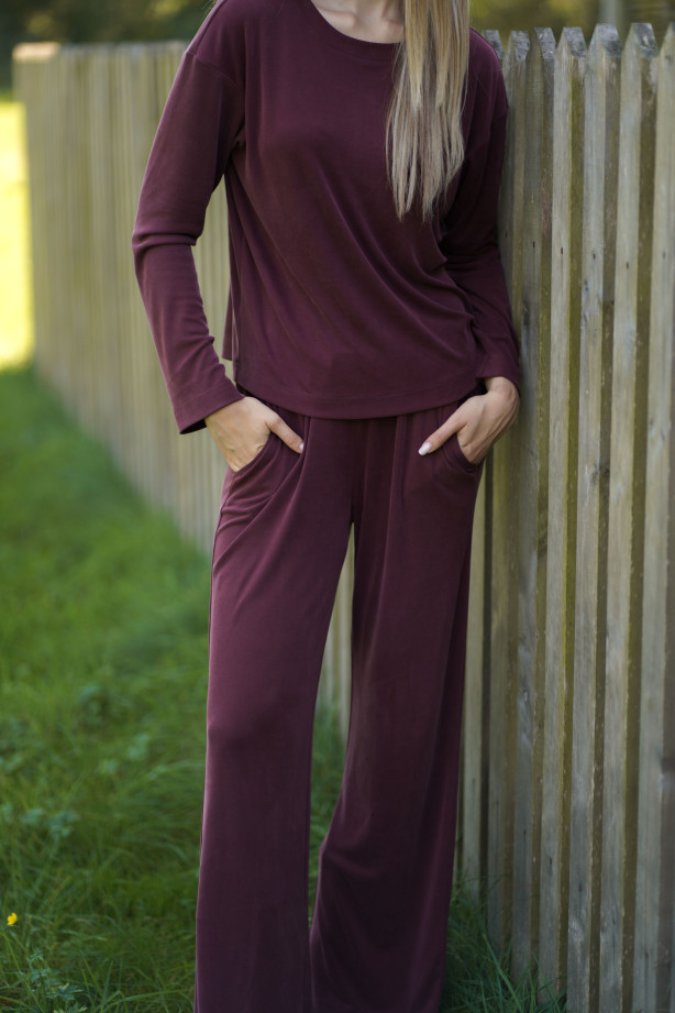 Szerokie bordowe spodnie damskie z wiskozy na gumie | MARISOL