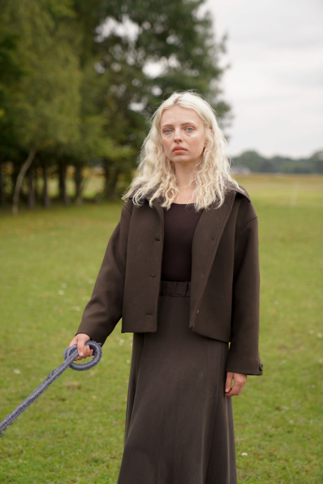 Kurtka wełniana oversize w fasonie pudełkowym – elegancka, diagonal | Marisol 2