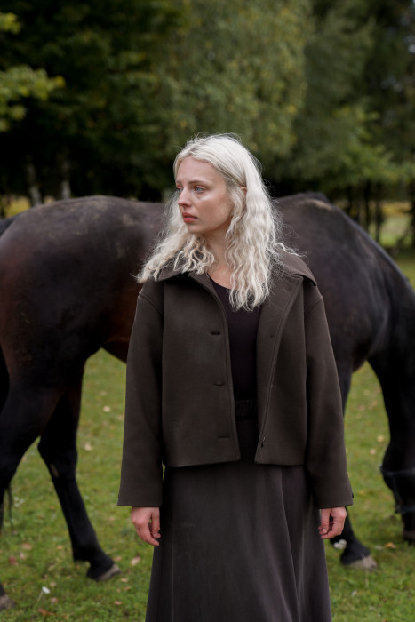 Kurtka wełniana oversize w fasonie pudełkowym – elegancka, diagonal | Marisol