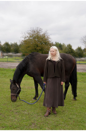 Spódnica Mocha – czekoladowa spódnica midi na gumie | Marisol