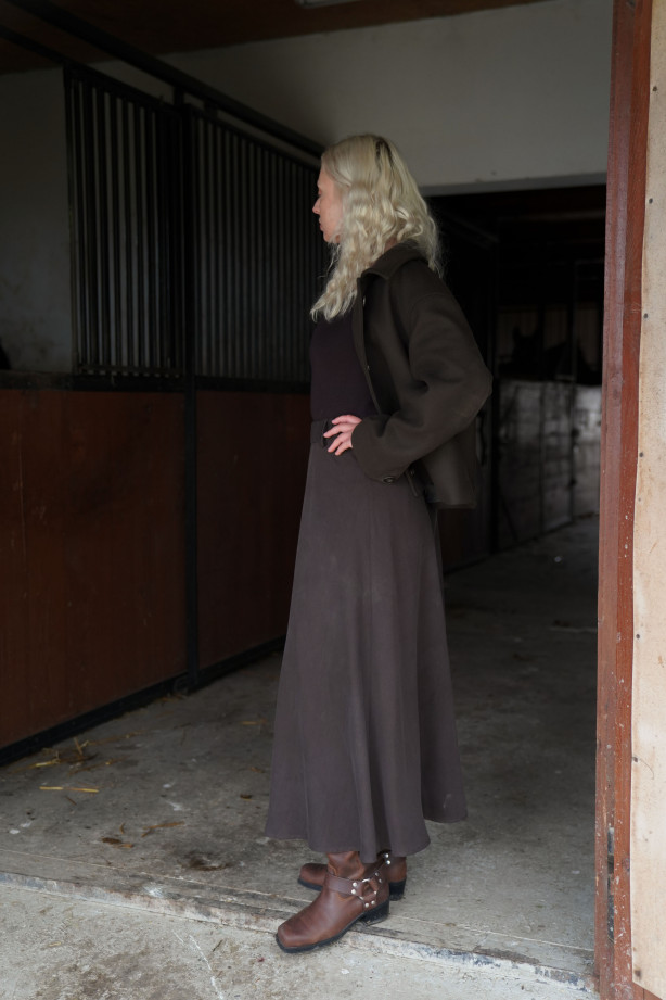 Spódnica Mocha – czekoladowa spódnica midi na gumie | Marisol