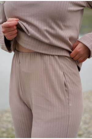 Spodnie z szeroką nogawką – eleganckie, wygodne, polska produkcja | Marisol