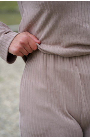 Spodnie z szeroką nogawką – eleganckie, wygodne, polska produkcja | Marisol