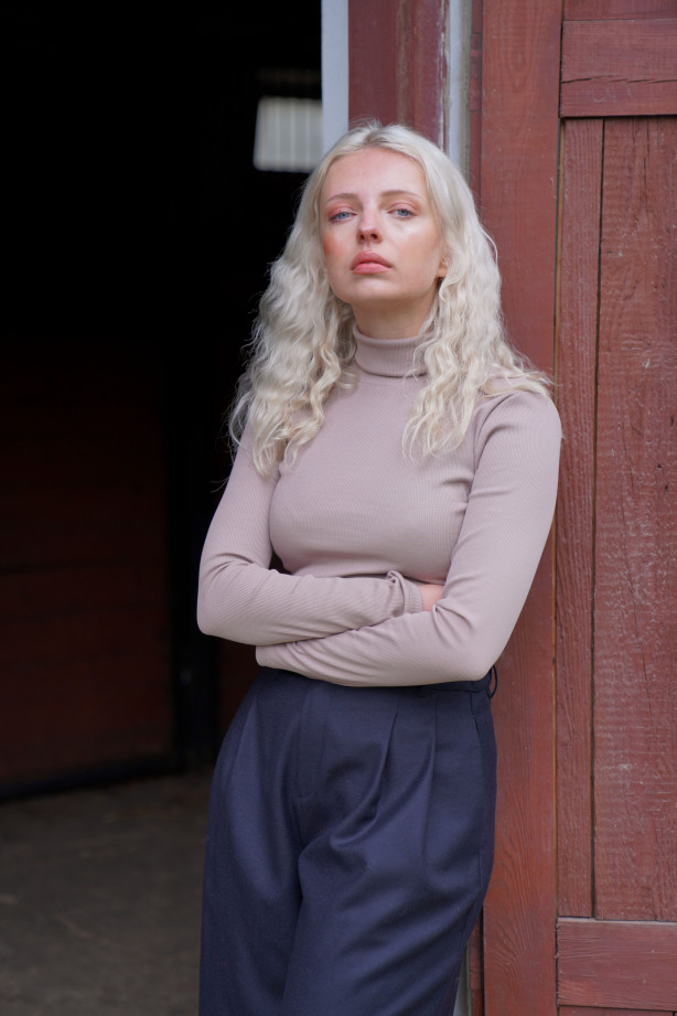 Golf mokka z prążkowanej bawełny – klasyczny golf damski | Marisol