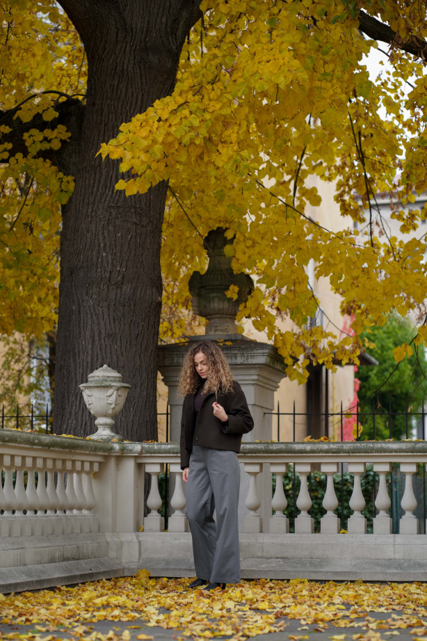 Wełniane spodnie z prostą nogawką i gumą w pasie | Marisol Wełniane spodnie z prostą nogawką i gumą w pasie | Marisol