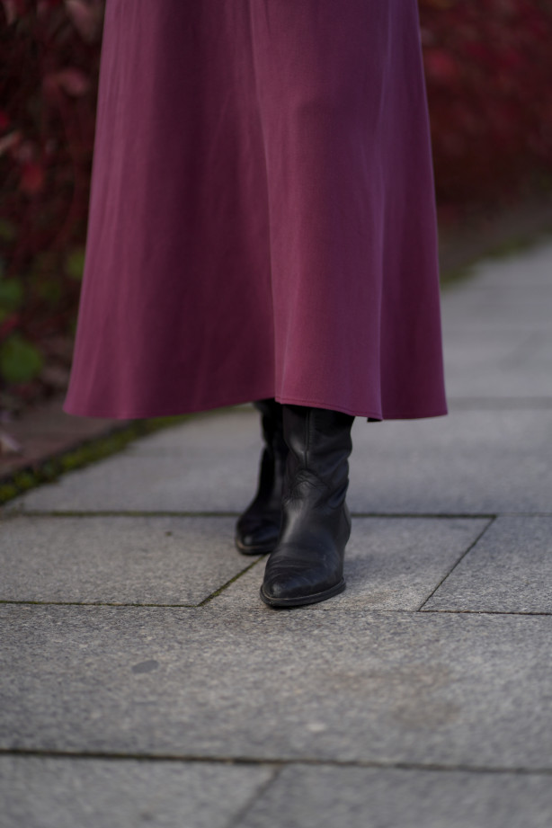 Spódnica Mocha – bordowa spódnica midi na gumie | Marisol Spódnica Mocha – bordowa spódnica midi na gumie | Marisol