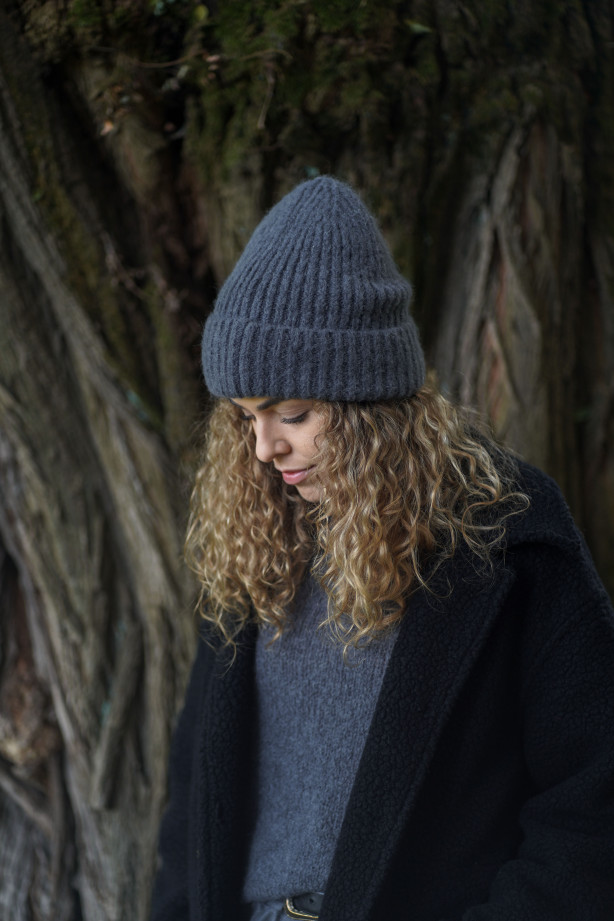 Klasyczna czapka z baby suri alpaki i wełny jagnięcej | MARISOL Klasyczna czapka z baby suri alpaki i wełny jagnięcej | MARISOL