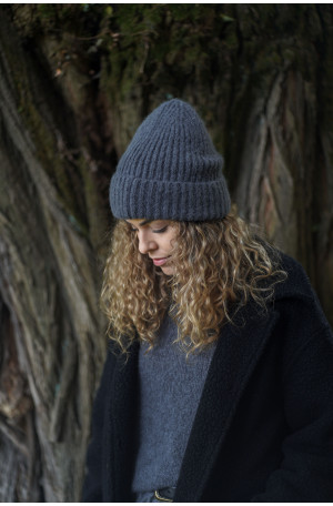 Klasyczna czapka z baby suri alpaki i wełny jagnięcej | MARISOL