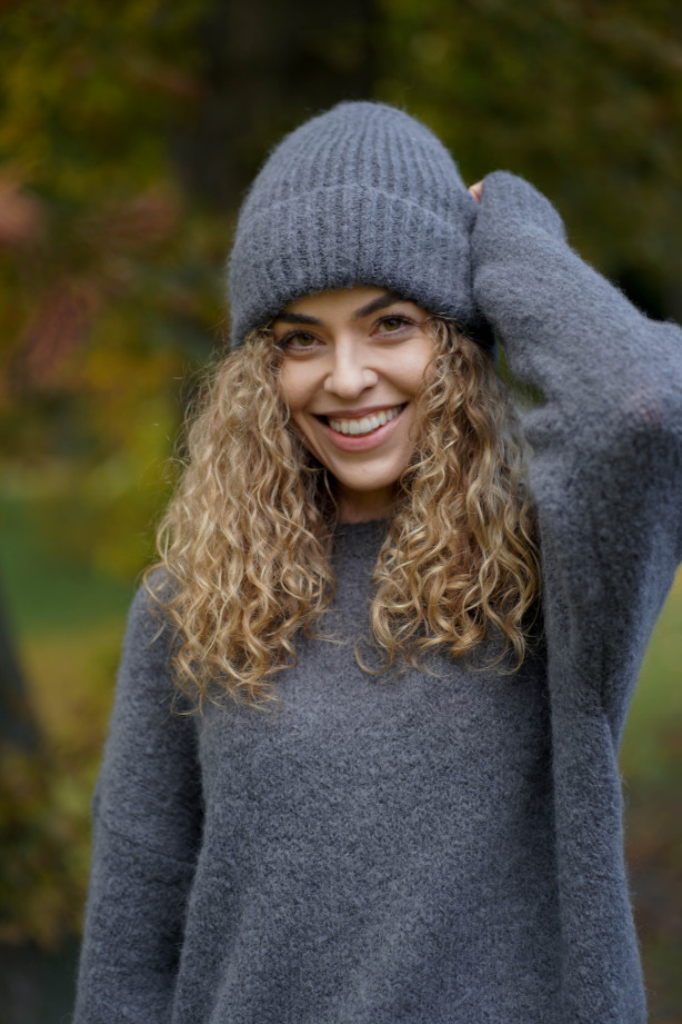 Klasyczna czapka z baby suri alpaki i wełny jagnięcej | MARISOL Klasyczna czapka z baby suri alpaki i wełny jagnięcej | MARISOL