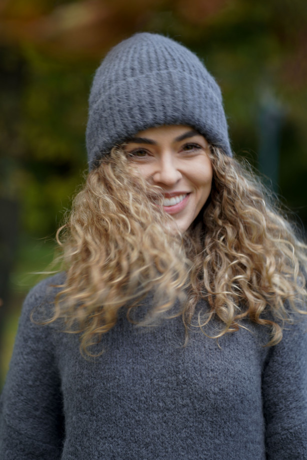 Klasyczna czapka z baby suri alpaki i wełny jagnięcej | MARISOL Klasyczna czapka z baby suri alpaki i wełny jagnięcej | MARISOL