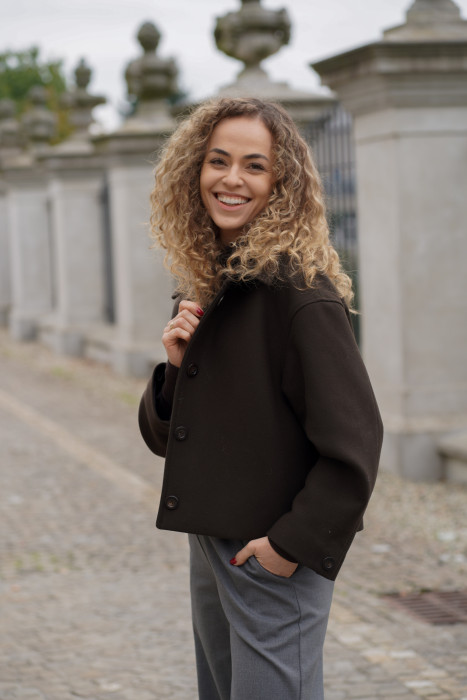 Kurtka wełniana oversize w fasonie pudełkowym – elegancka, diagonal | Marisol 2