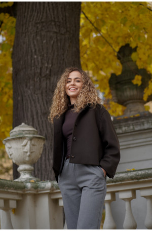 Kurtka wełniana oversize w fasonie pudełkowym – elegancka, diagonal | Marisol