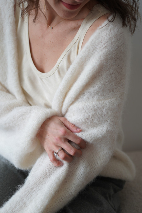 Kardigan typu chmurka wykonany z suri alpaca 2