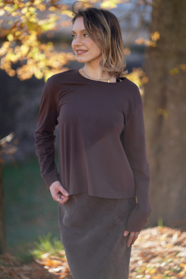 Longsleeve damski Chocolate – pudełkowy krój, długi rękaw | Marisol