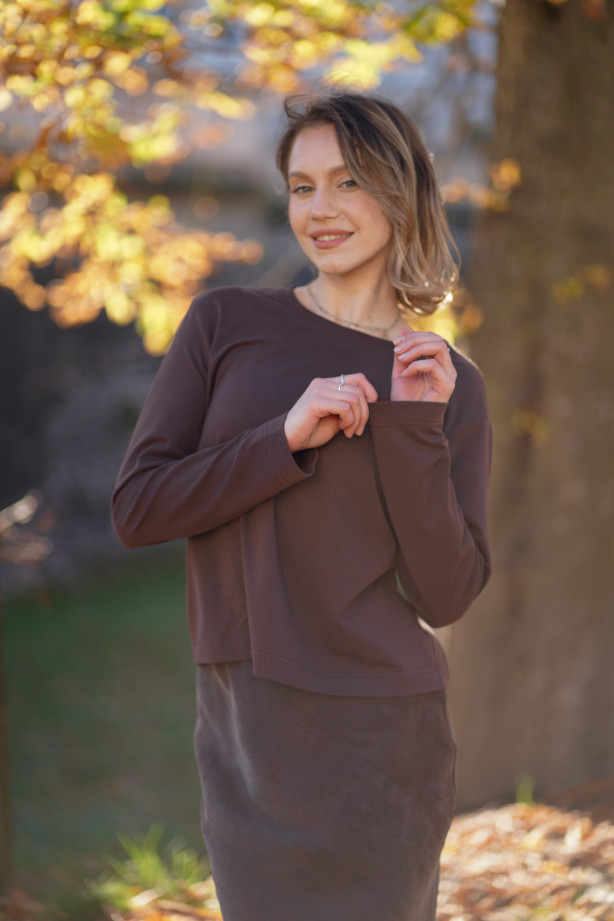 Longsleeve damski Chocolate – pudełkowy krój, długi rękaw | Marisol