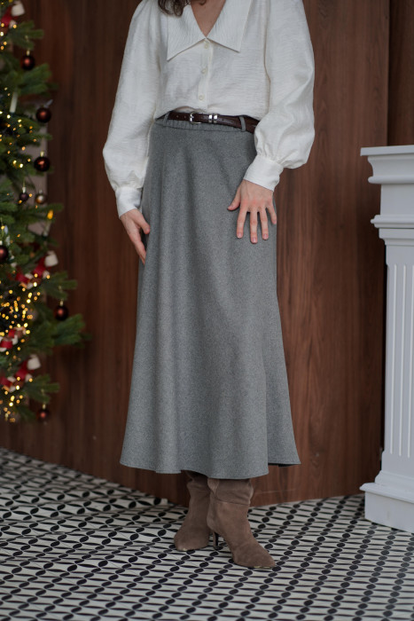 Spódnica Mocha – beżowa, wełniana spódnica midi na gumie | Marisol