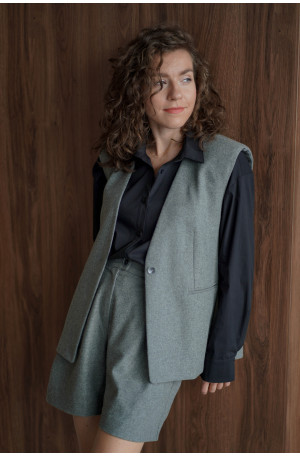 Czarna koszula damska oversize z bawełny – klasyk w nowoczesnym wydaniu | MARISOL