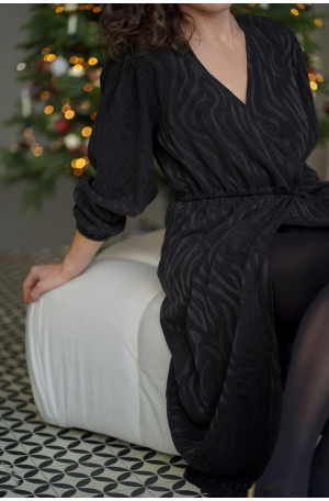 Sukienka Wrap Zebra – Czarna żakardowa sukienka kopertowa midi | Marisol