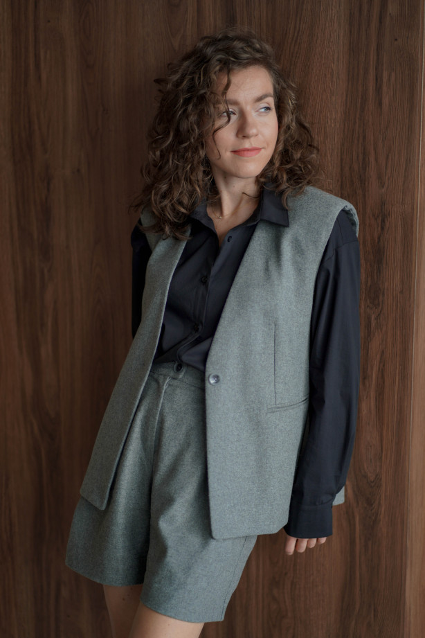 Chelsea – Wełniane szorty z zakładkami | Eleganckie szorty Marisol