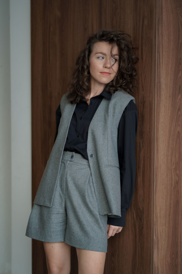 Chelsea – Wełniane szorty z zakładkami | Eleganckie szorty Marisol