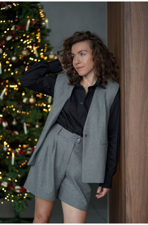 Chelsea – Wełniane szorty z zakładkami | Eleganckie szorty Marisol