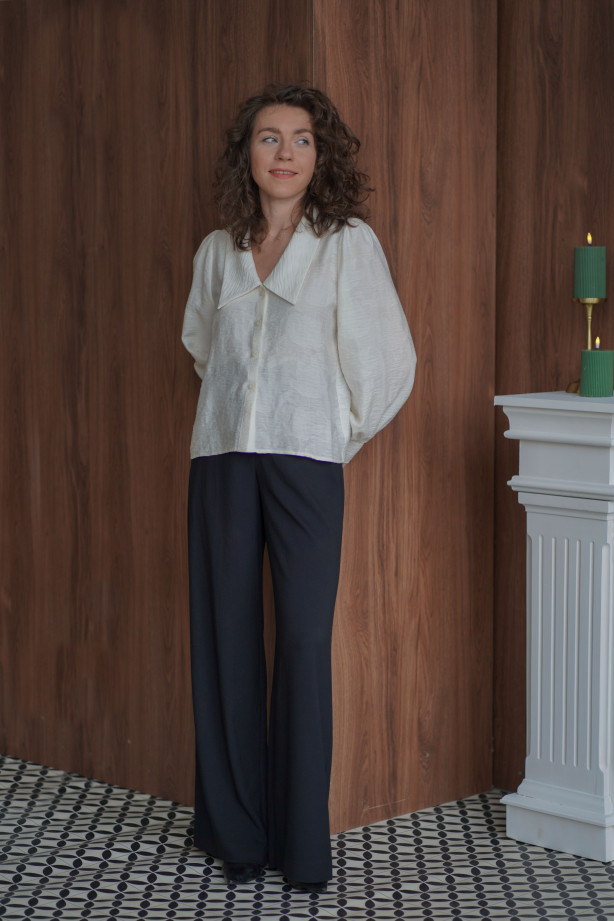 Spodnie Essential Black - Klasyczne czarne spodnie z szeroką nogawką | Marisol