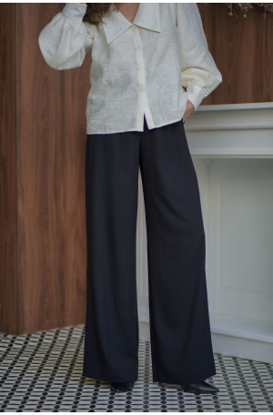 Spodnie Essential Black - Klasyczne czarne spodnie z szeroką nogawką | Marisol