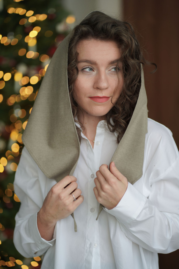 Chusta Triangle - trójkątna chustka z haftem | Marisol