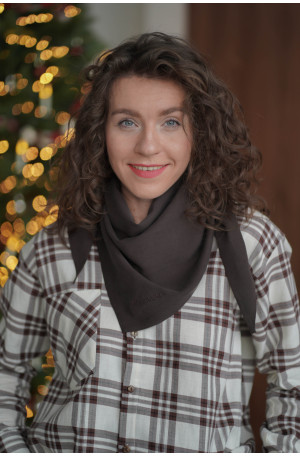 Chusta Triangle - trójkątna chustka z haftem | Marisol