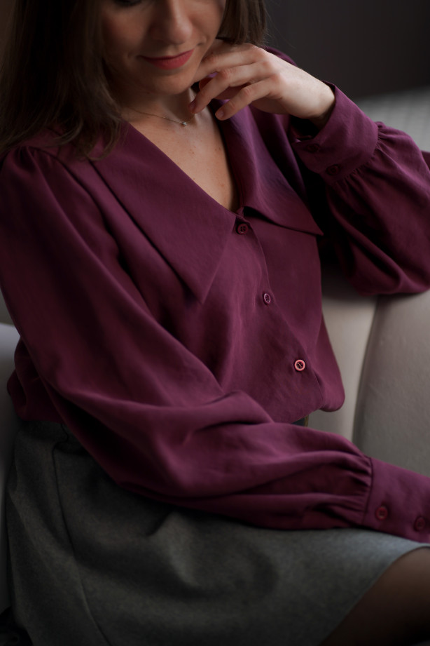 Giulia - Burgundowa koszula z dużym kołnierzem | Elegancka bluzka Marisol