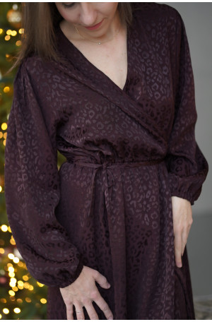 Sukienka Wrap Panter – Czekoladowa żakardowa sukienka kopertowa midi | Marisol