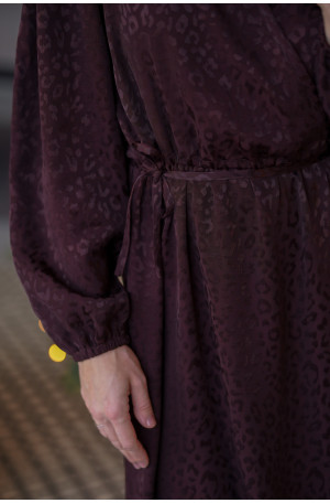 Sukienka Wrap Panter – Czekoladowa żakardowa sukienka kopertowa midi | Marisol