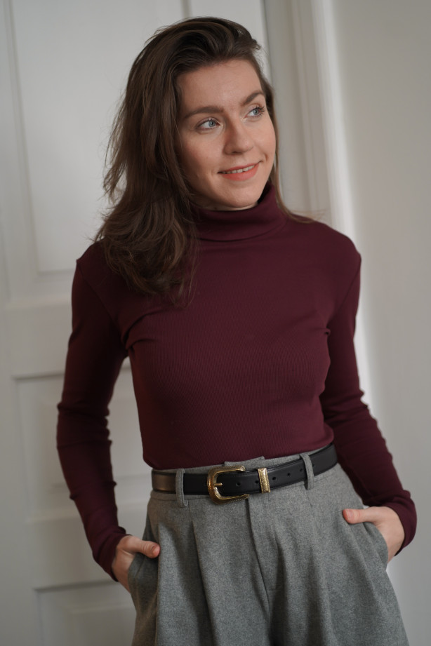 Golf mokka z prążkowanej bawełny – klasyczny golf damski | Marisol