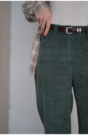 Klasyczne spodnie sztruksowe 100% bawełna – wygoda i styl na co dzień