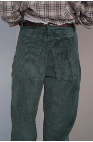 Klasyczne spodnie sztruksowe 100% bawełna – wygoda i styl na co dzień