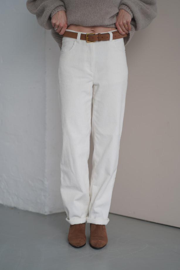 Klasyczne spodnie sztruksowe 100% bawełna - wygoda i styl na co dzień